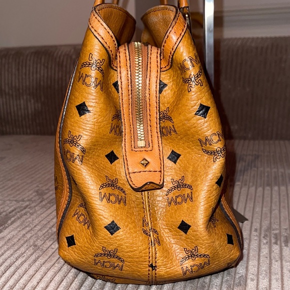 MCM Cognac Visetos Shoulder Bag - Picture 3 of 16